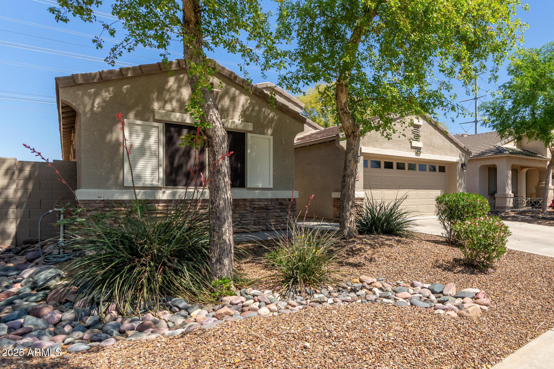 2830 E SAGUARO PARK Lane