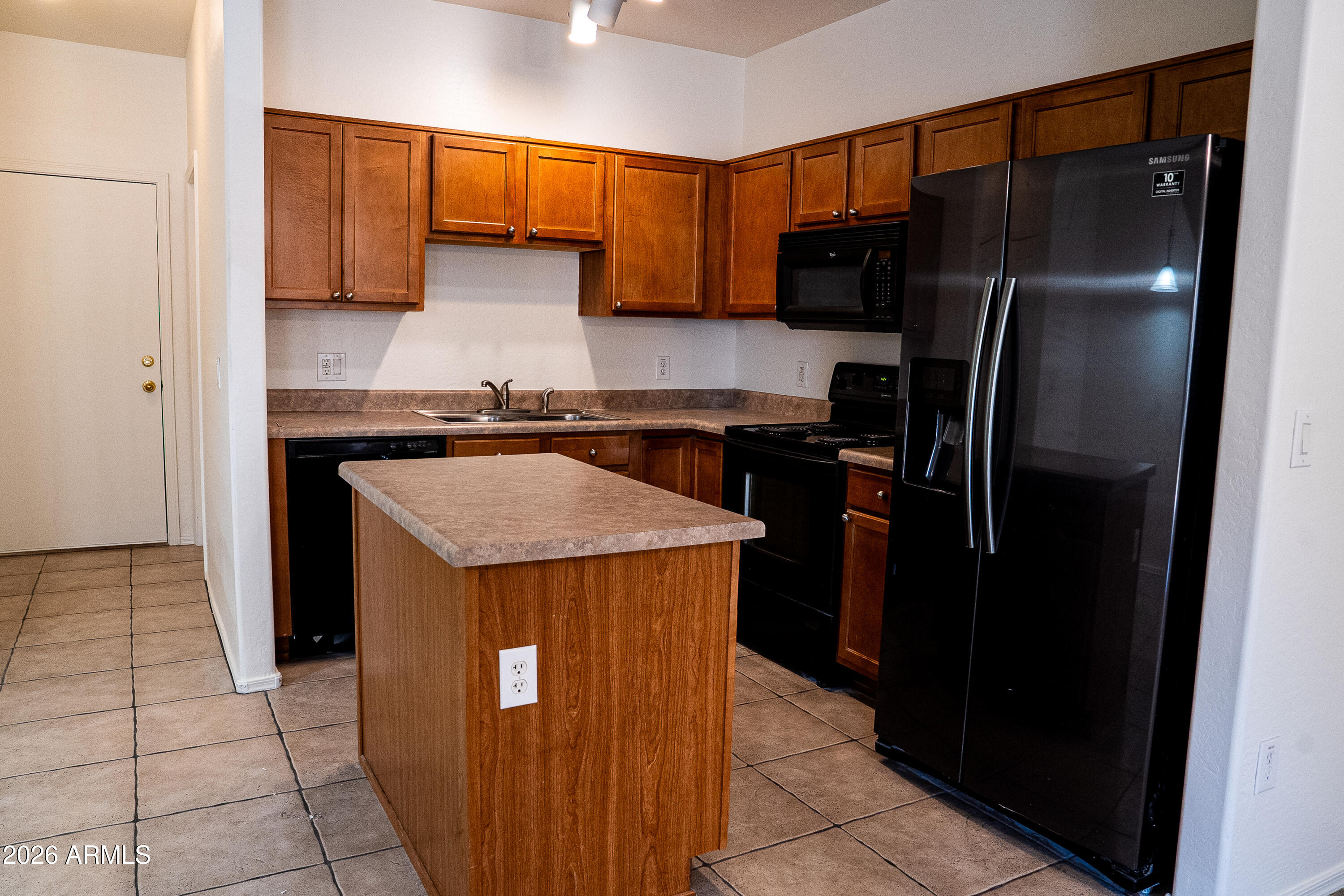 1718 W COLTER Street 157
