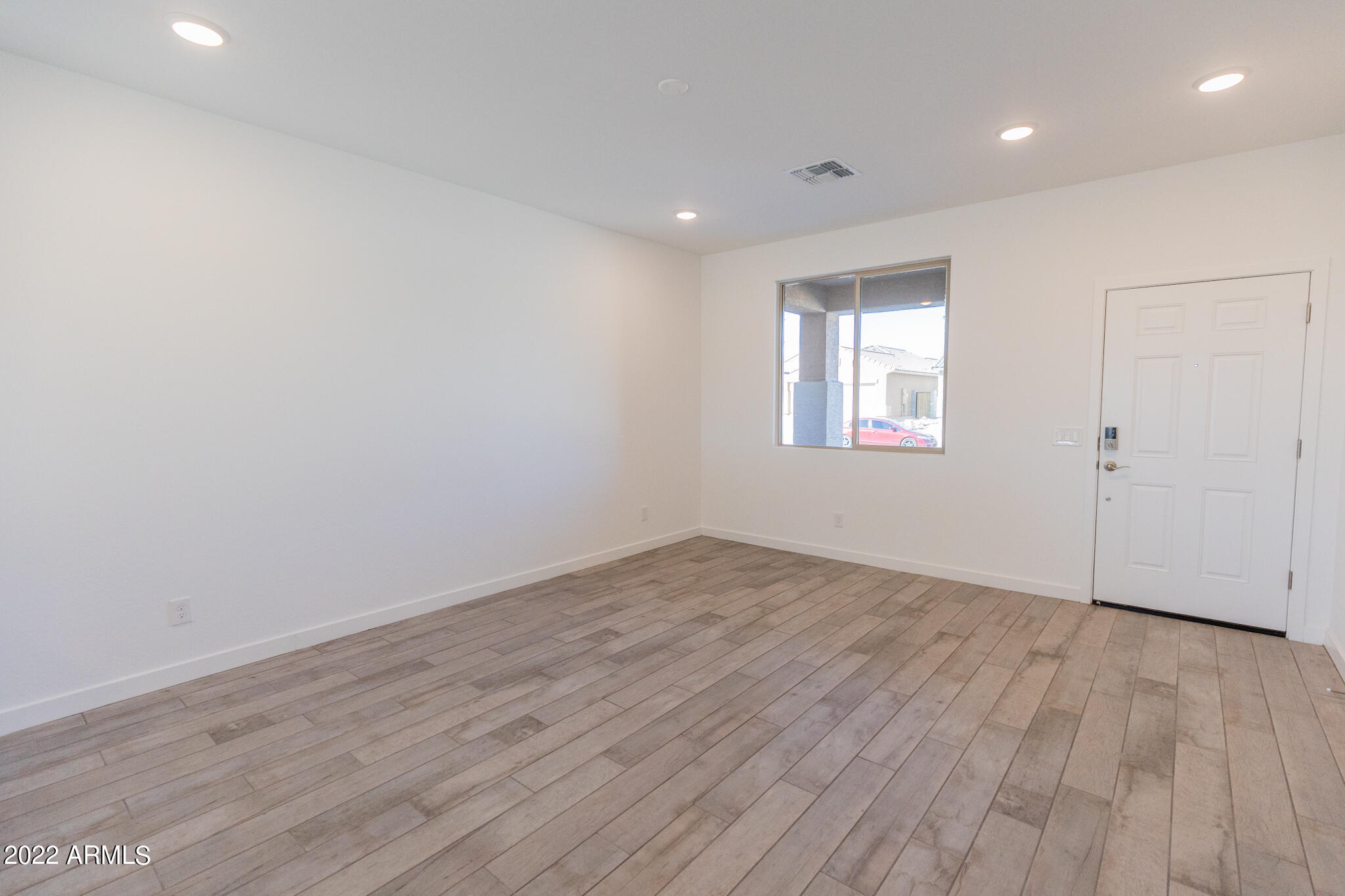 17049 W ALICE Avenue