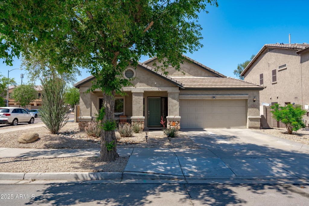 Photo of 17462 W Yavapai Street, Goodyear, AZ 85338 (MLS # 6915399)