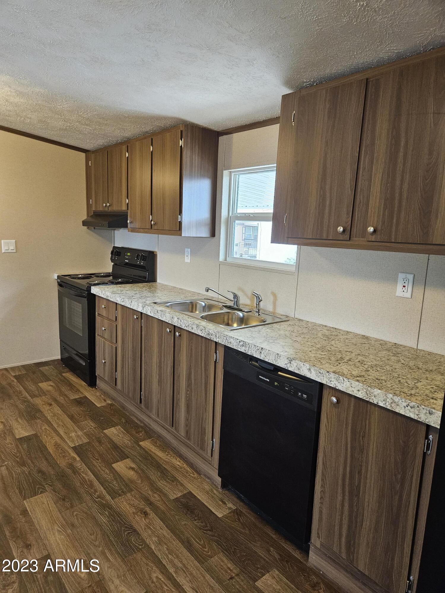 Sierra Vista Village - Residential