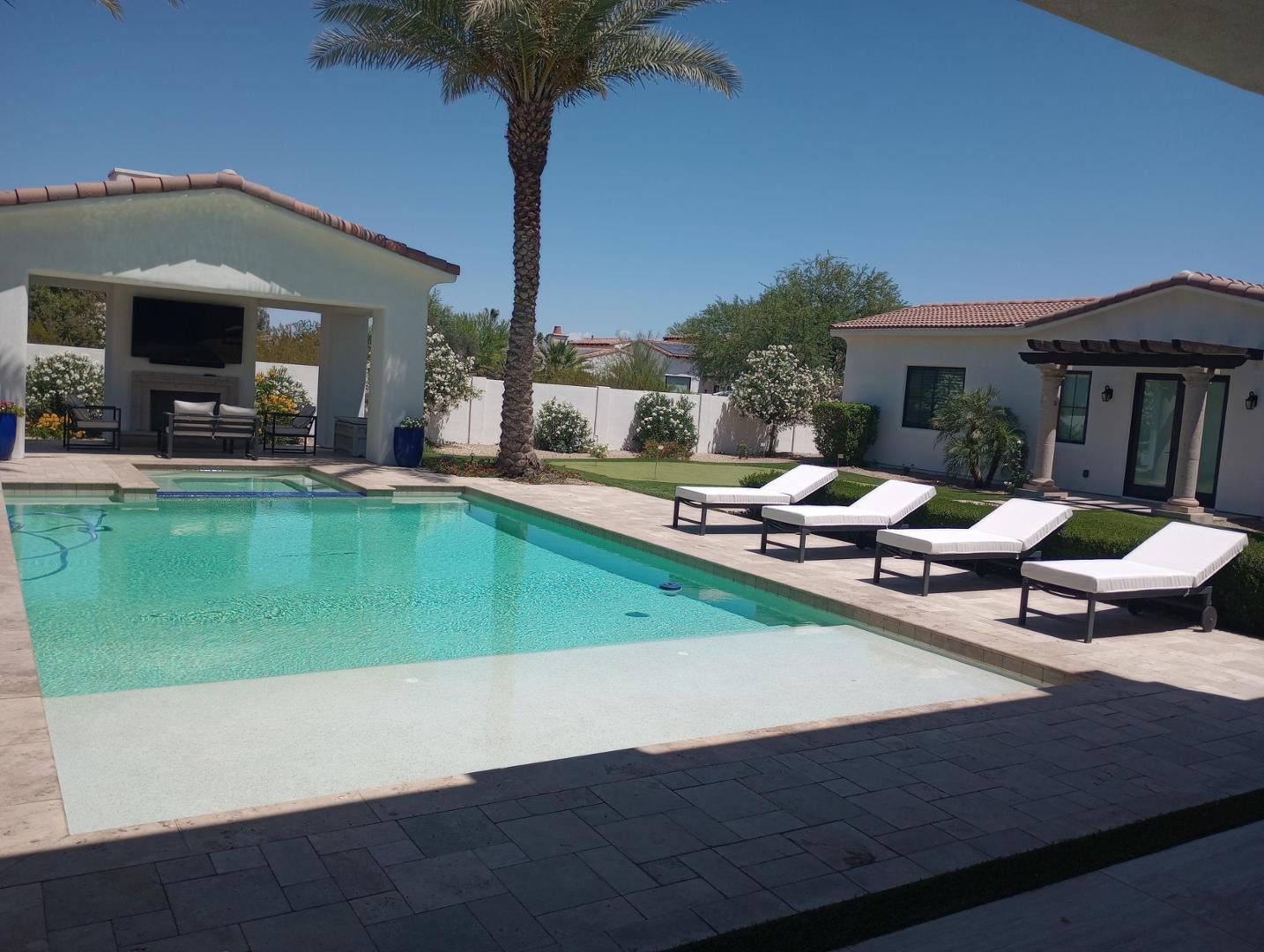 6823 E Valley Vista Lane