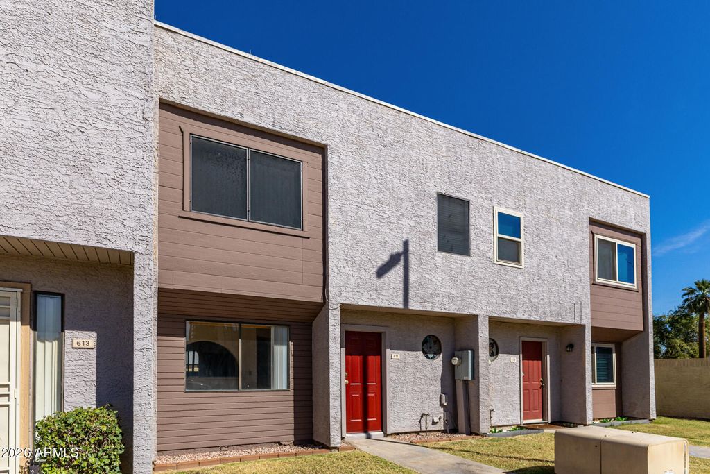 Photo of 611 W 13th Street, Tempe, AZ 85281 (MLS # 6995496)