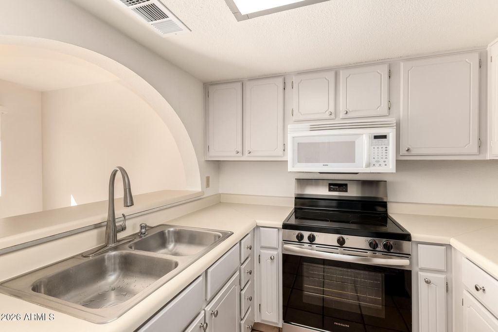 Photo of 611 W 13th Street, Tempe, AZ 85281 (MLS # 6995496)