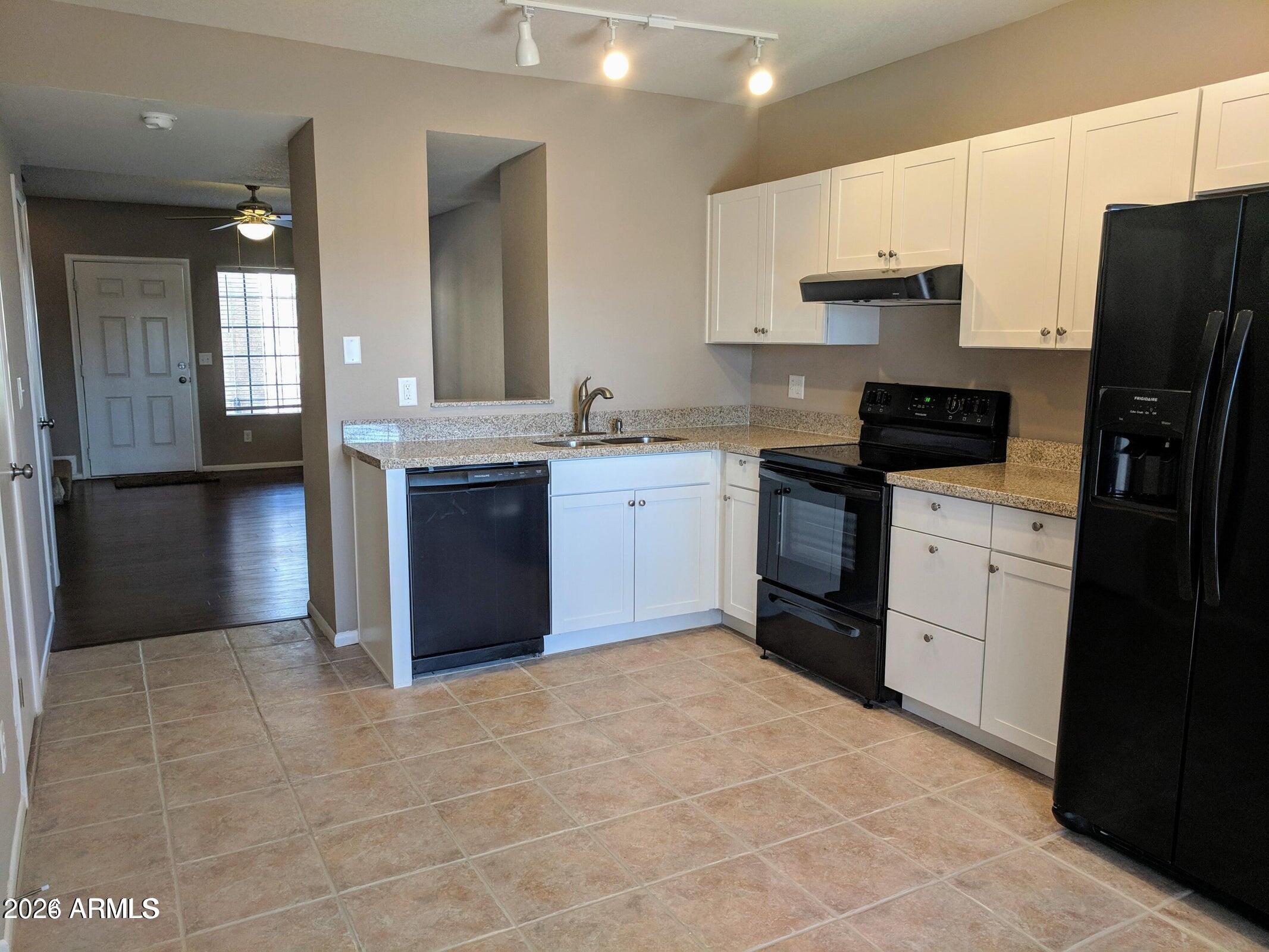 4608 W MARYLAND Avenue 1126