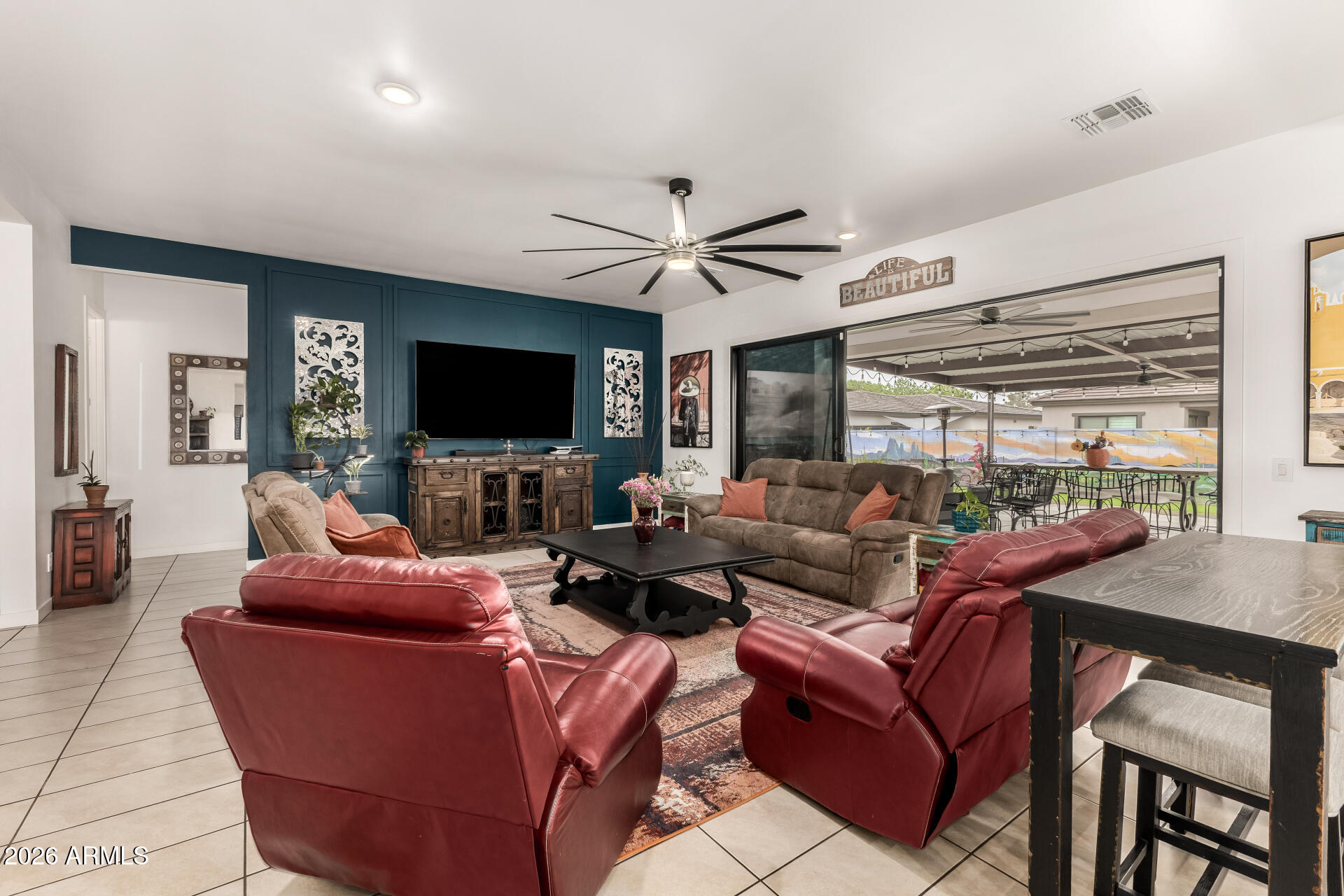 8009 W NORTHVIEW Avenue