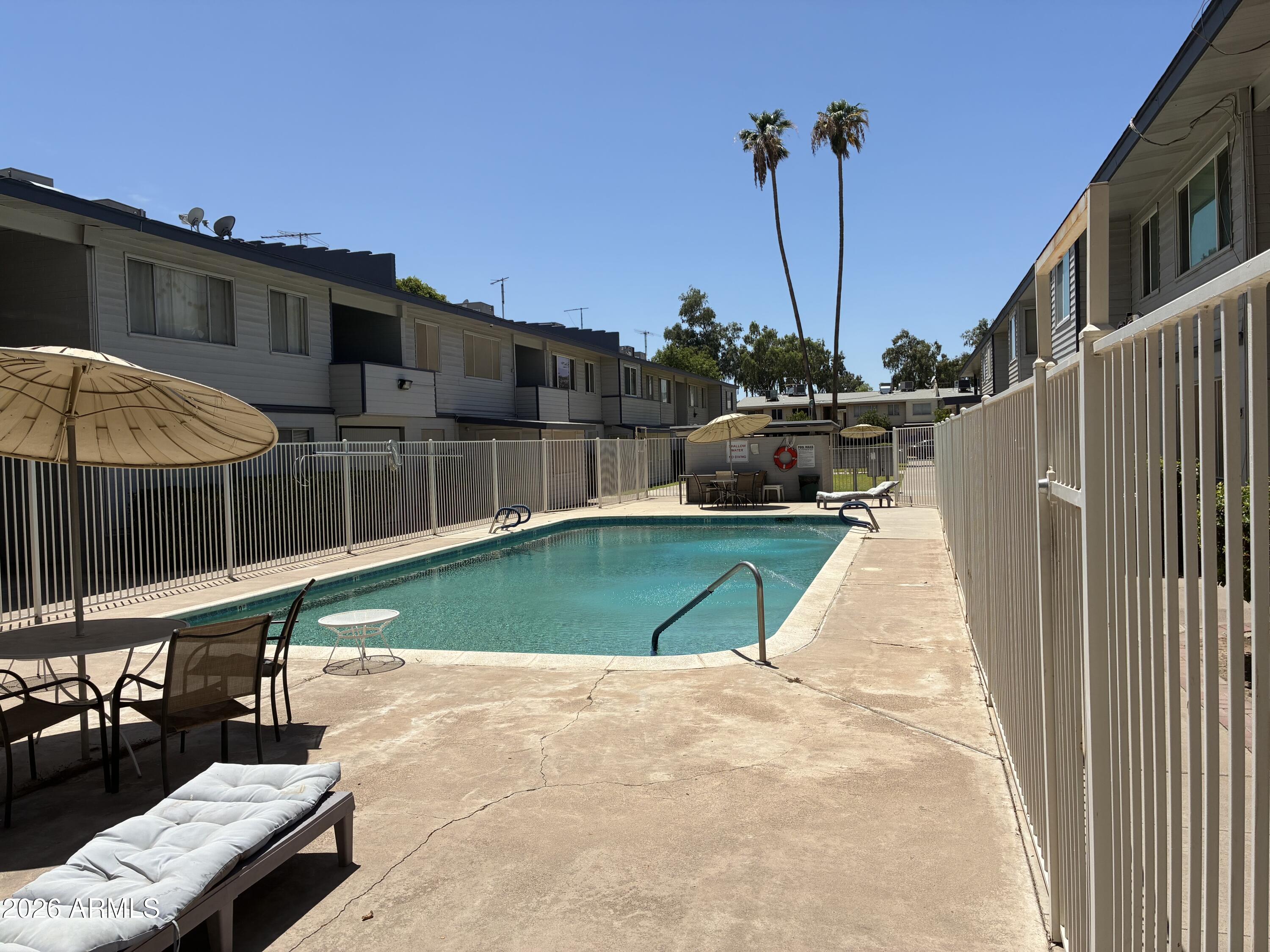 2551 W ROSE Lane A215