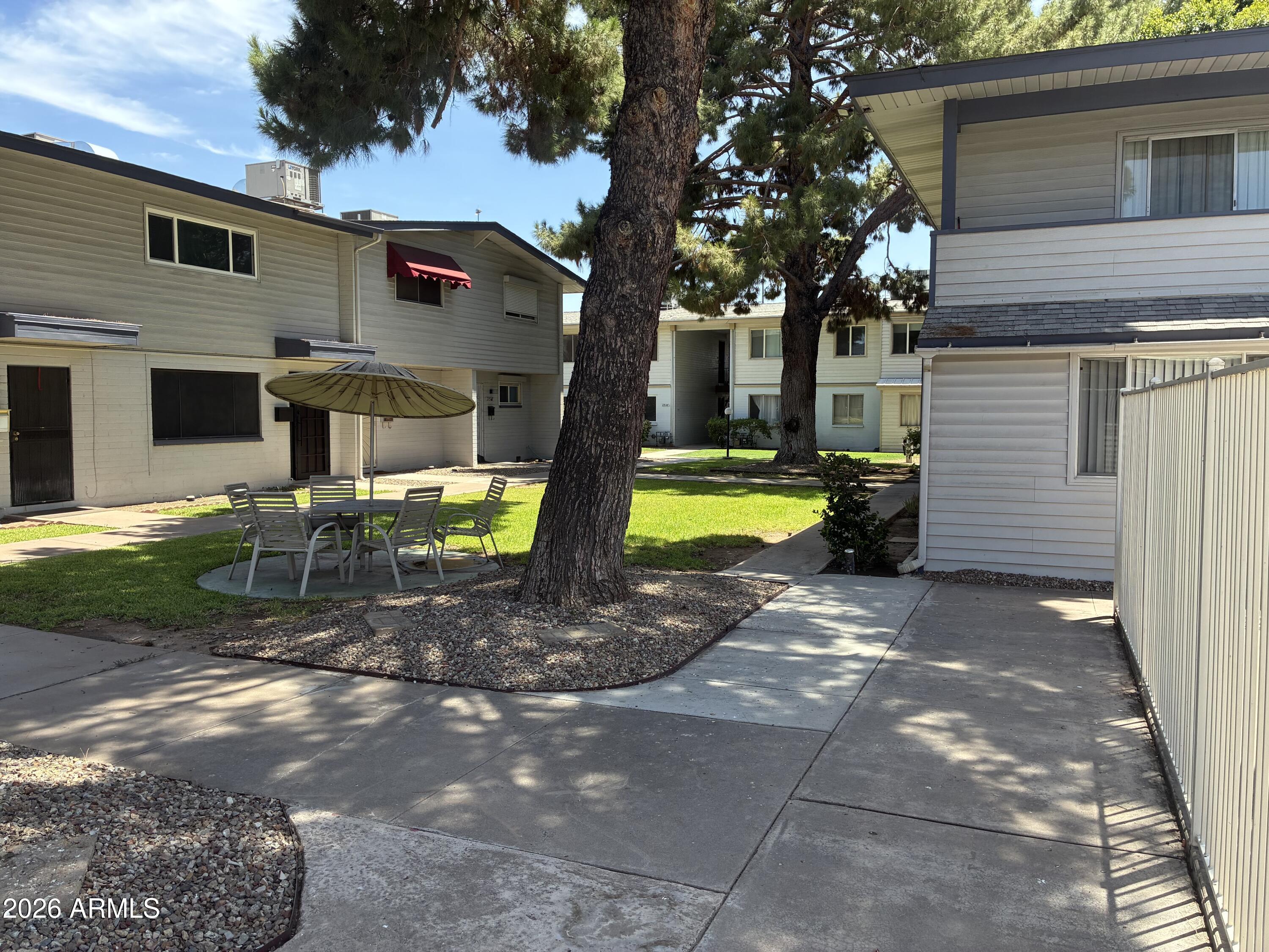 2551 W ROSE Lane A215