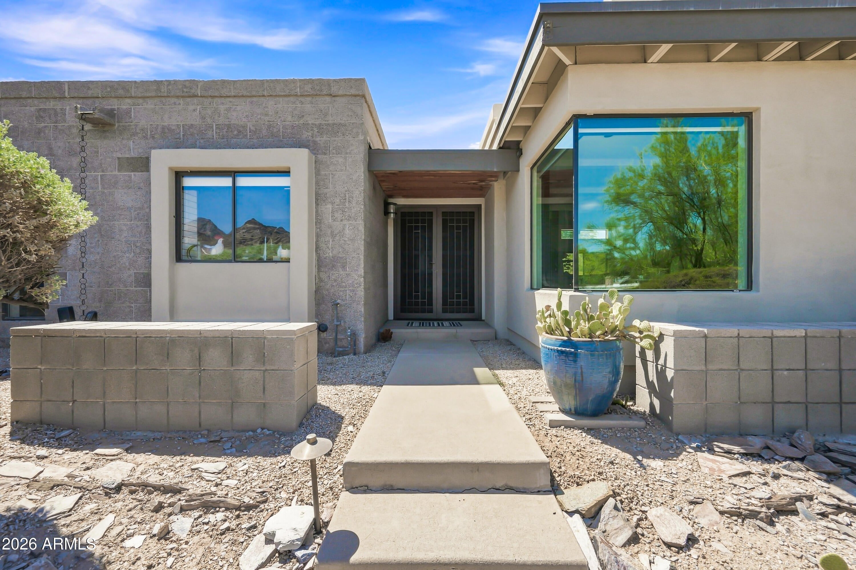 1801 E MANZANITA Drive