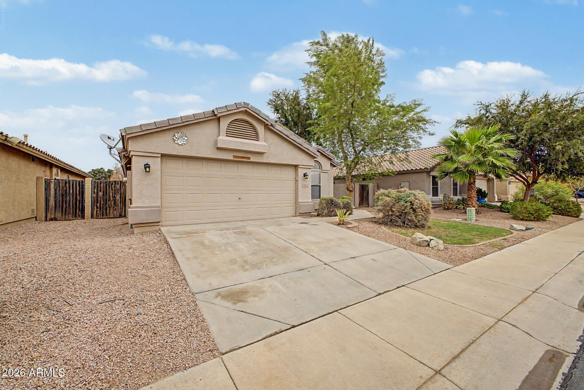 43924 W Cahill Drive