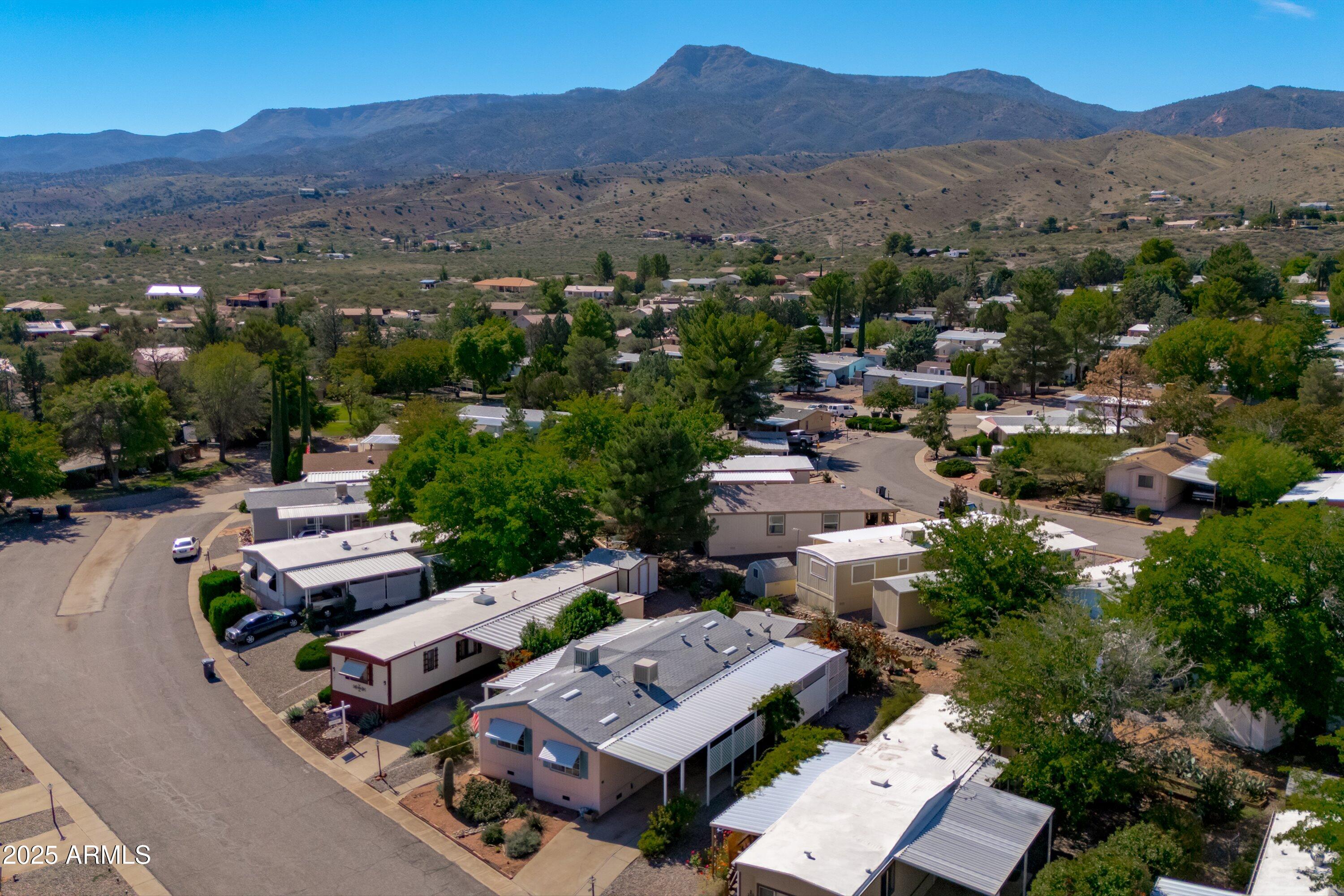 1077 W HIGHWAY 89A -- 209