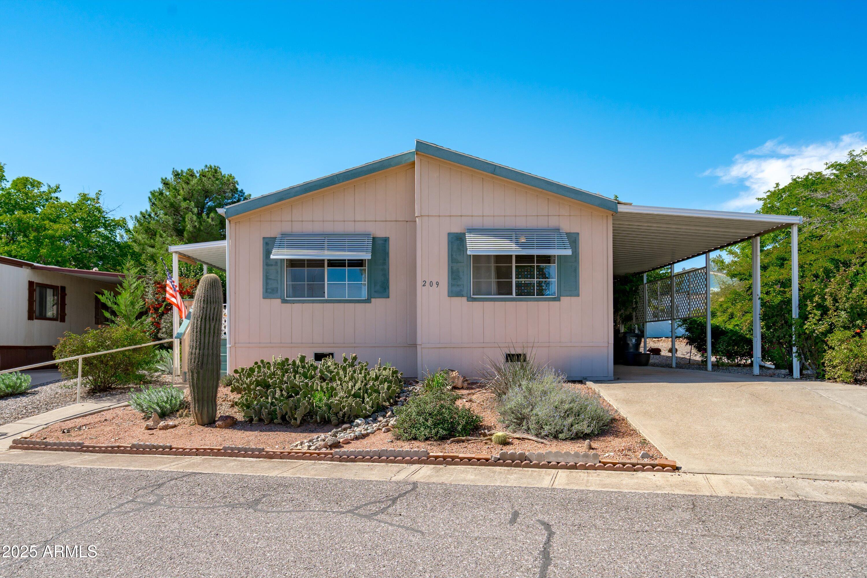 1077 W HIGHWAY 89A -- 209