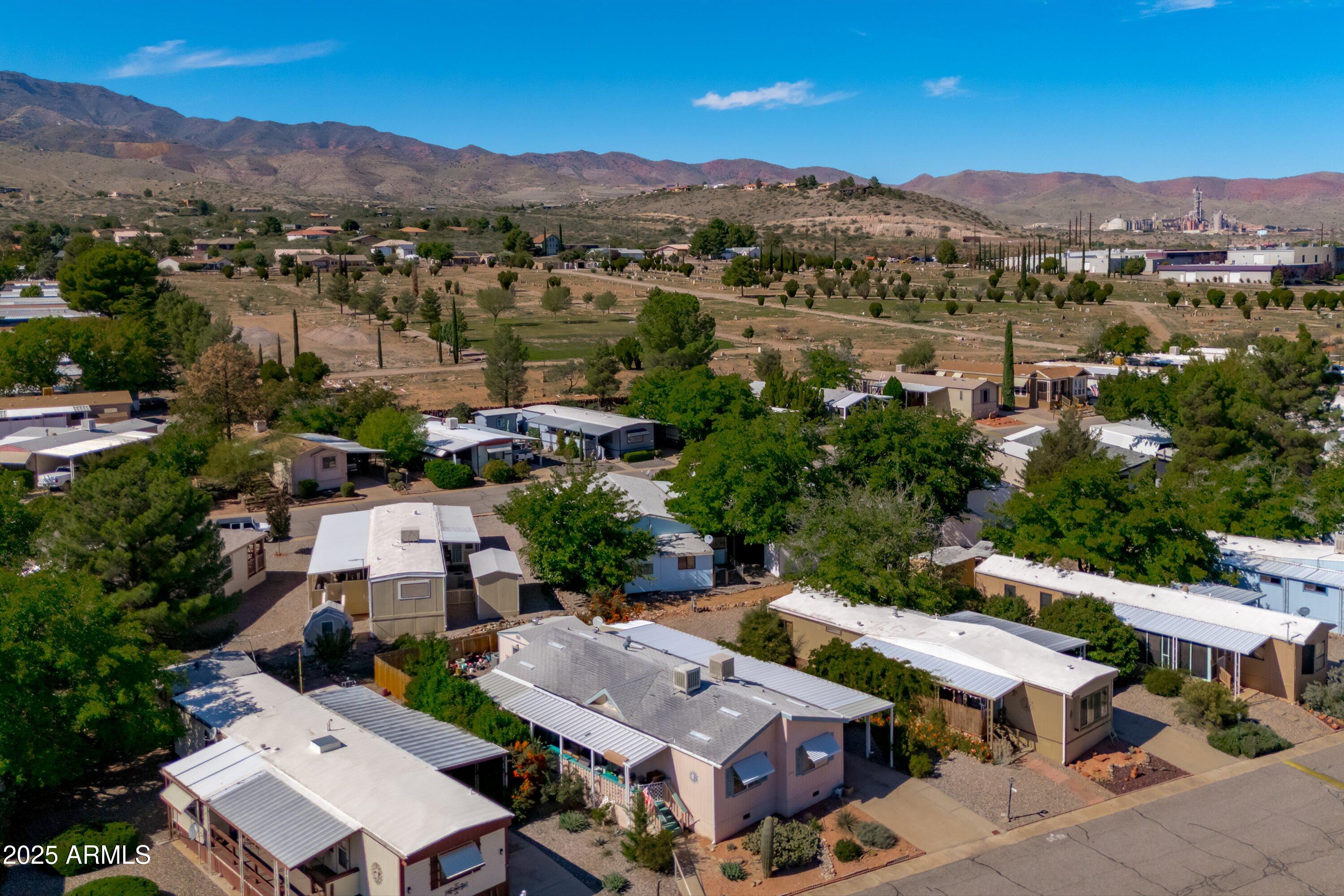 1077 W HIGHWAY 89A -- 209