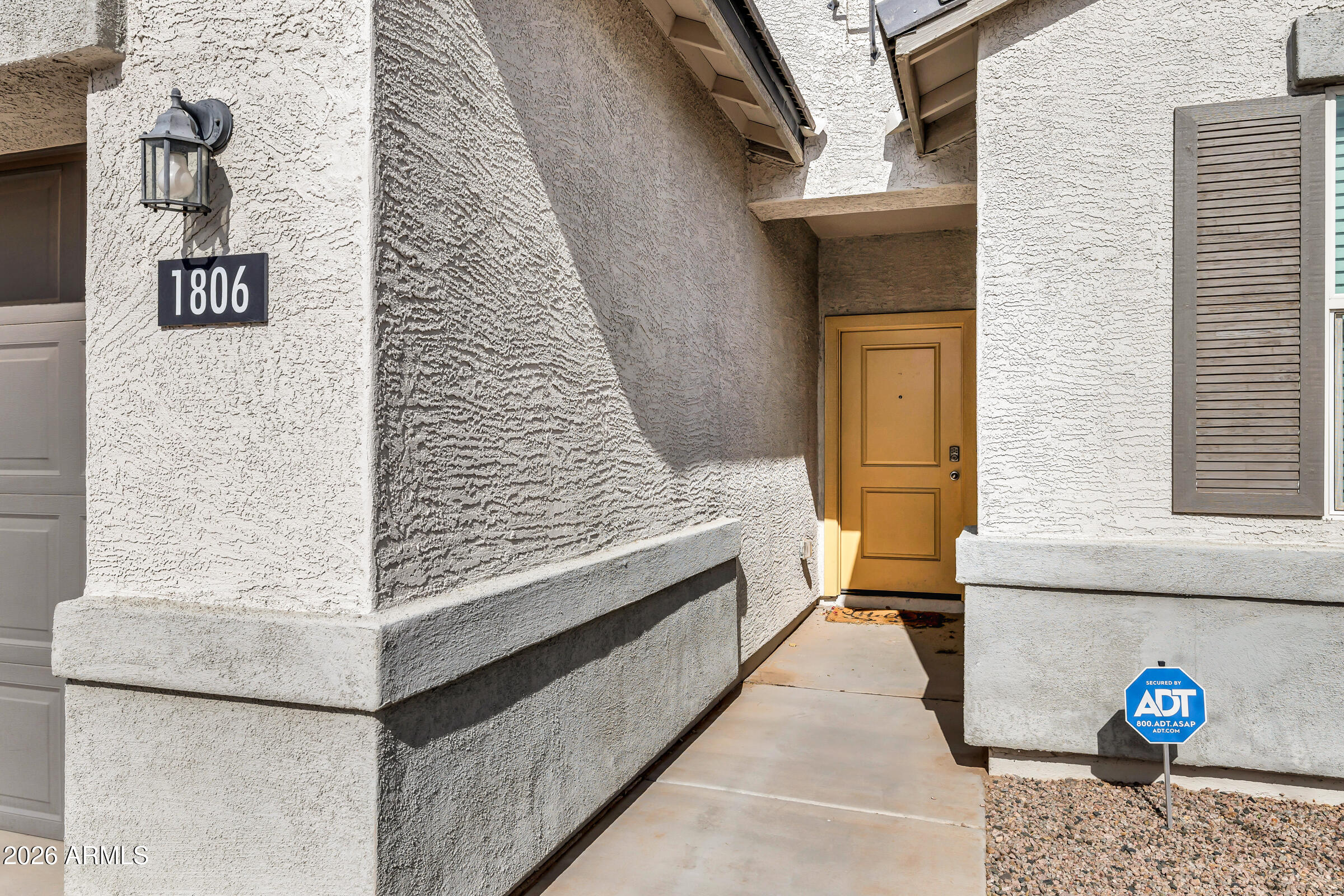 1806 W Cameron Boulevard