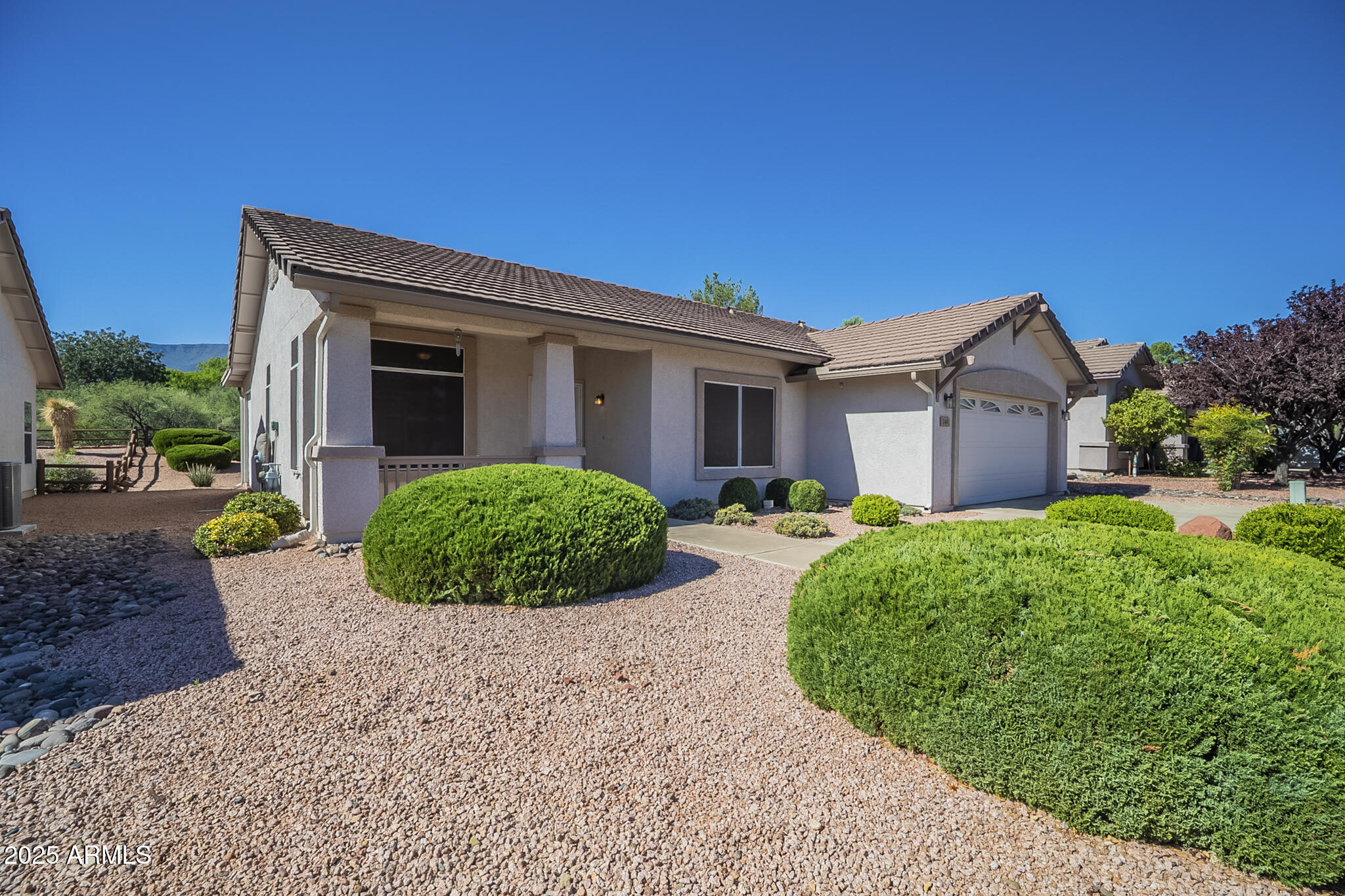 240 S MAVERICK Way