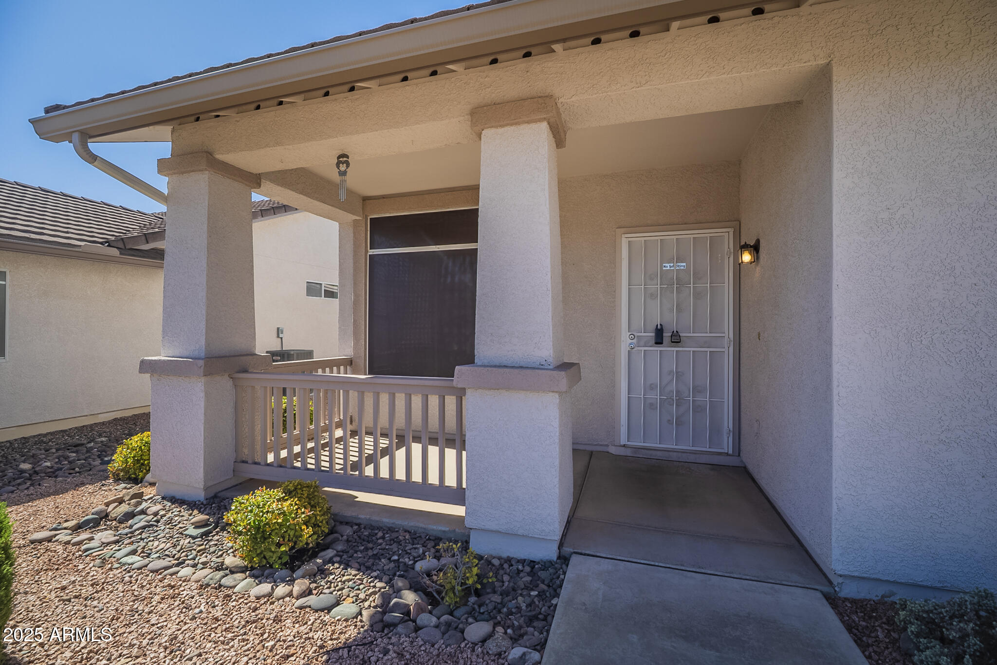 240 S MAVERICK Way