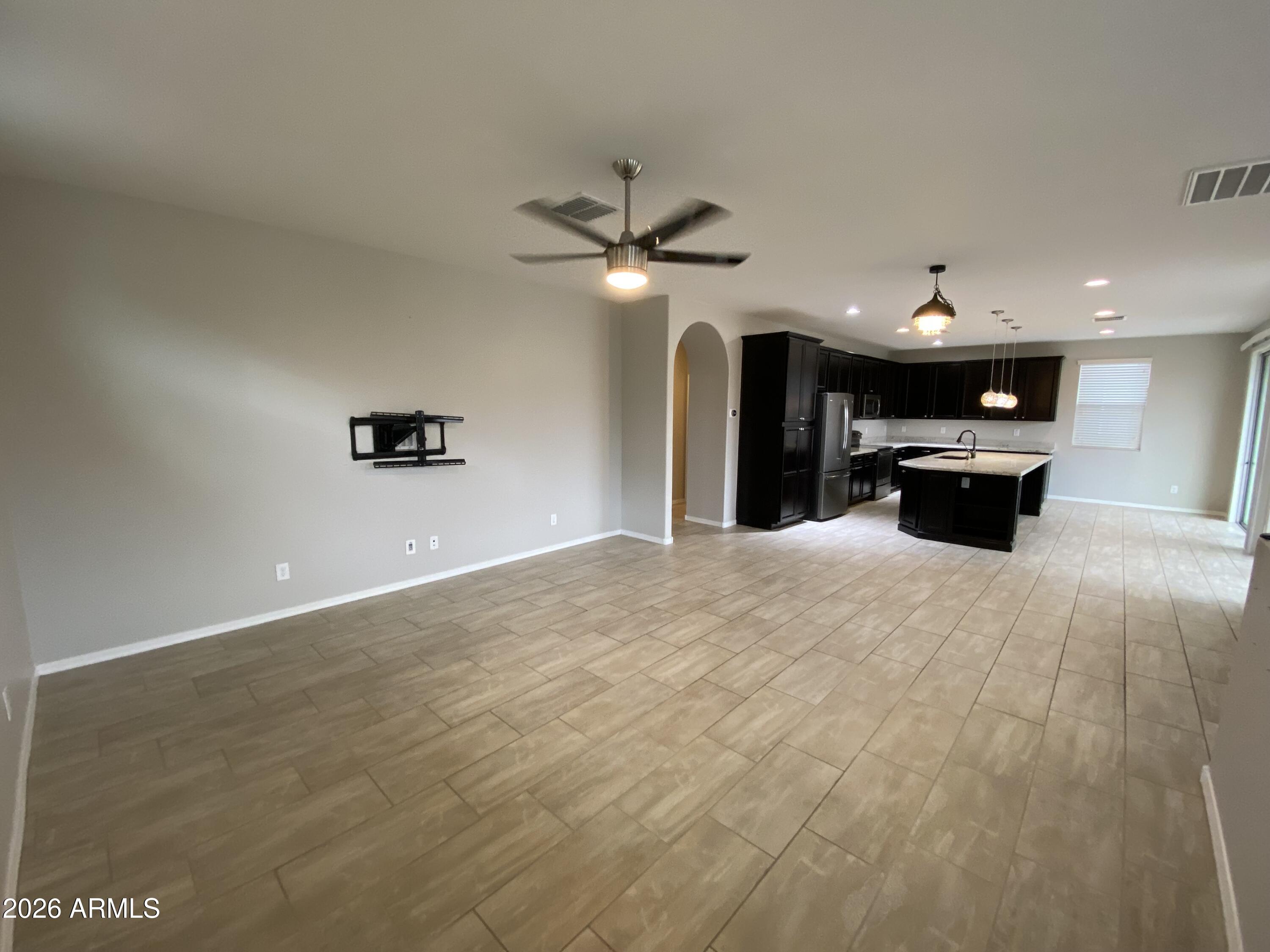 4252 E TOLEDO Street