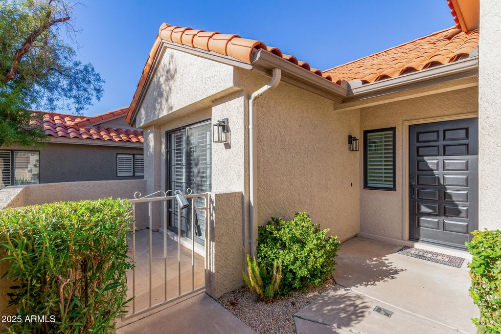 Photo of 10586 E Cinnabar Avenue, Scottsdale, AZ 85258 (MLS # 6943178)