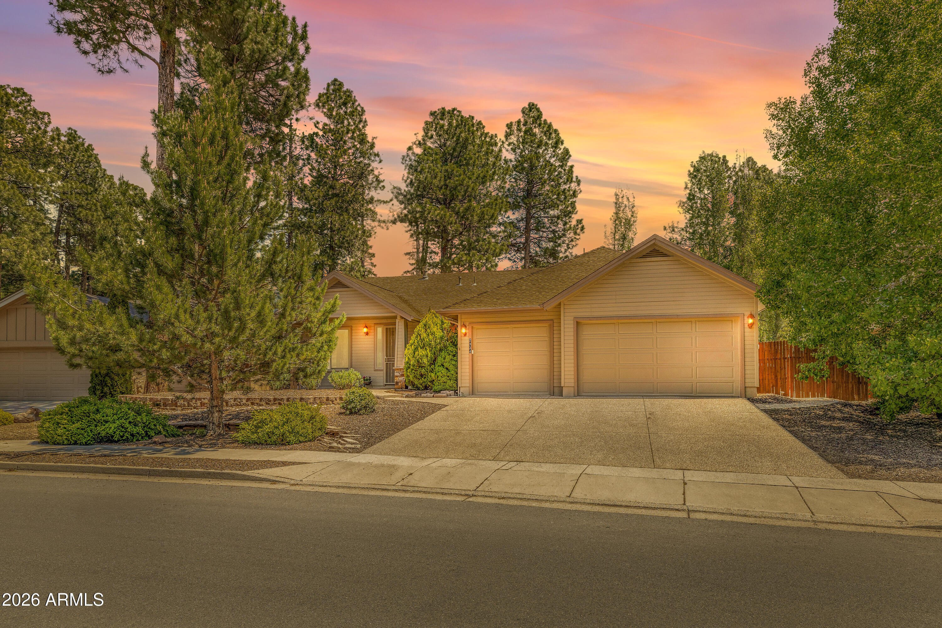 2334 S HIGHLAND MESA Road