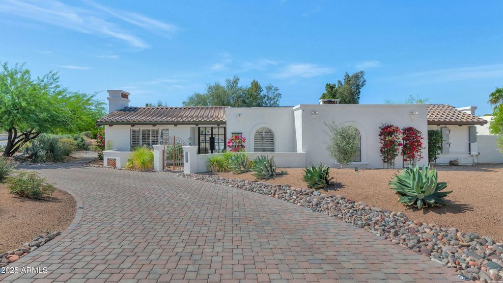 Photo of 9431 E Casitas Del Rio Drive, Scottsdale, AZ 85255 (MLS # 6853934)
