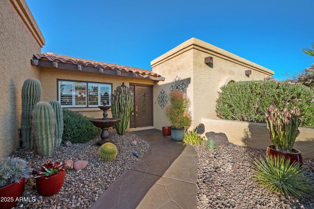Photo of 4342 E Ludlow Drive, Phoenix, AZ 85032 (MLS # 6944574)