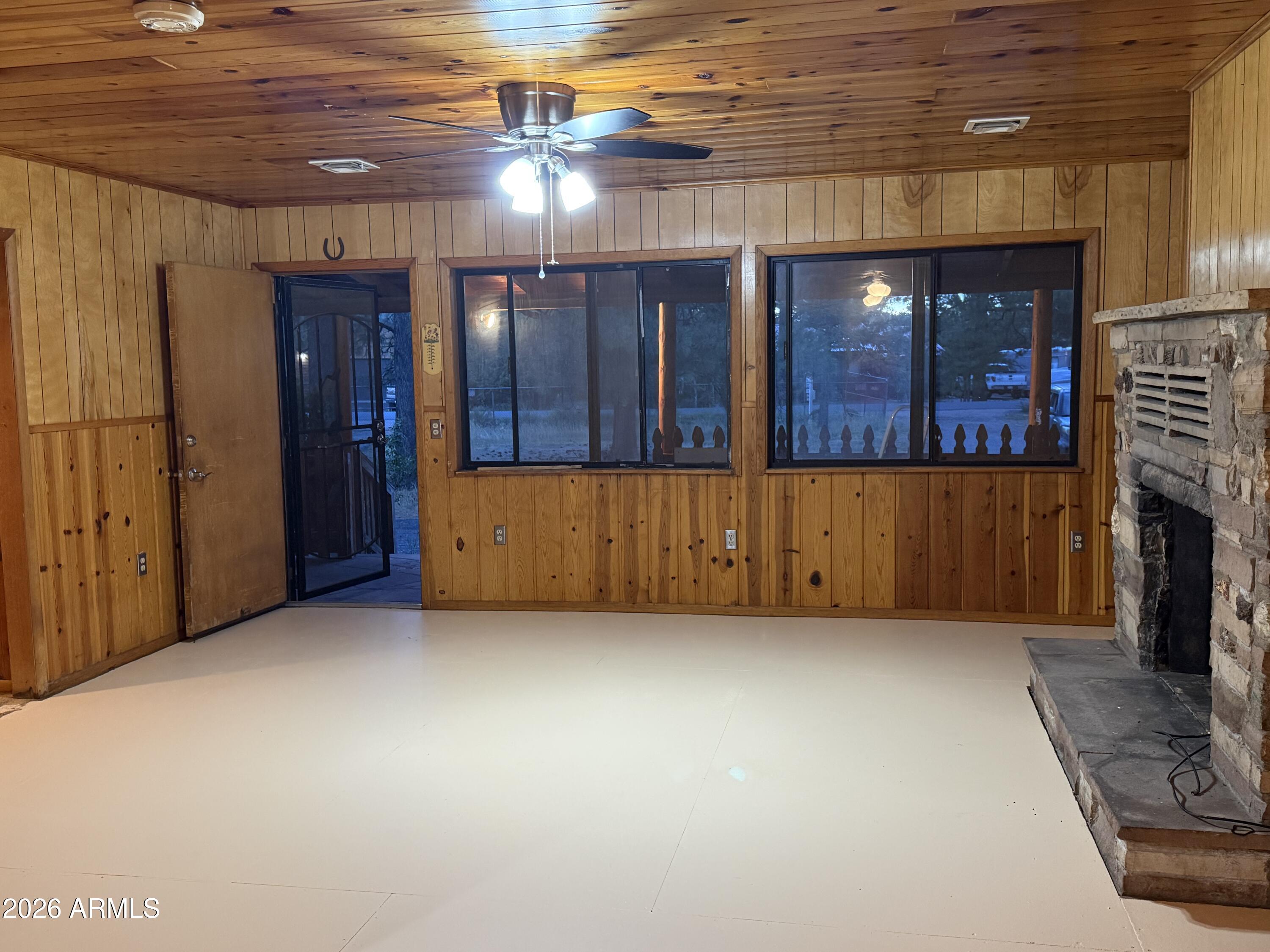 540 MOUNTAIN VIEW Drive