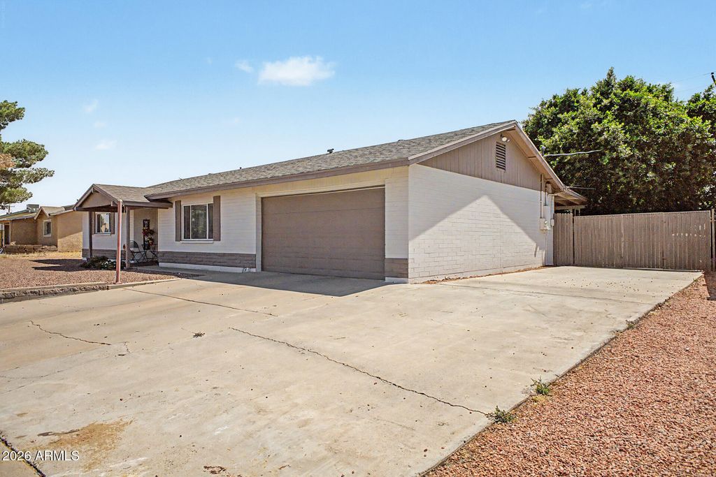 Photo of 6409 W Oregon Avenue, Glendale, AZ 85301 (MLS # 7021333)