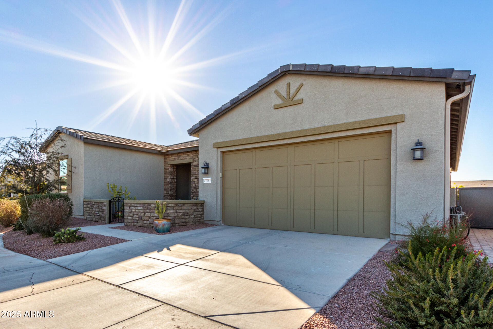 42085 W MORNING GLORY Way