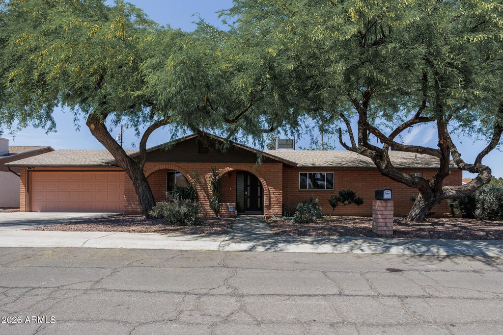 Photo of 1469 N Pueblo Drive, Casa Grande, AZ 85122 (MLS # 7009703)