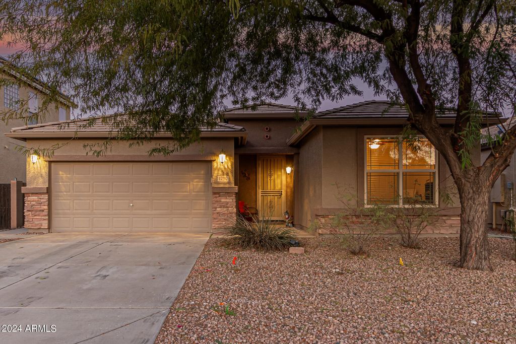 Photo of 17297 N Cosa Street, Maricopa, AZ 85138 (MLS # 6962833)