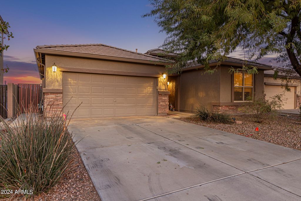 Photo of 17297 N Cosa Street, Maricopa, AZ 85138 (MLS # 6962833)