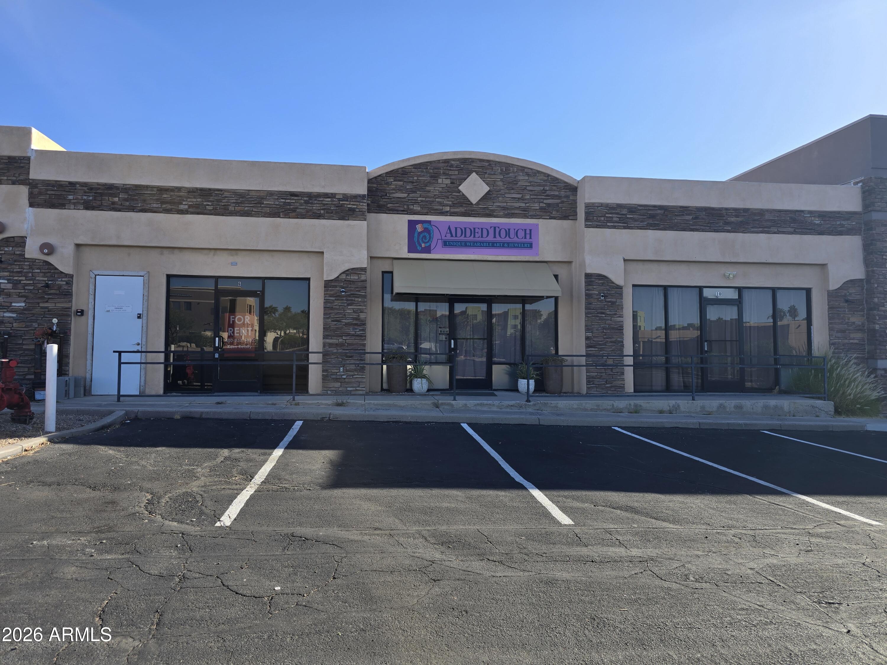 Photo 1 of 9 — 16747 E PARKVIEW Avenue 12, Fountain Hills, AZ 85268
