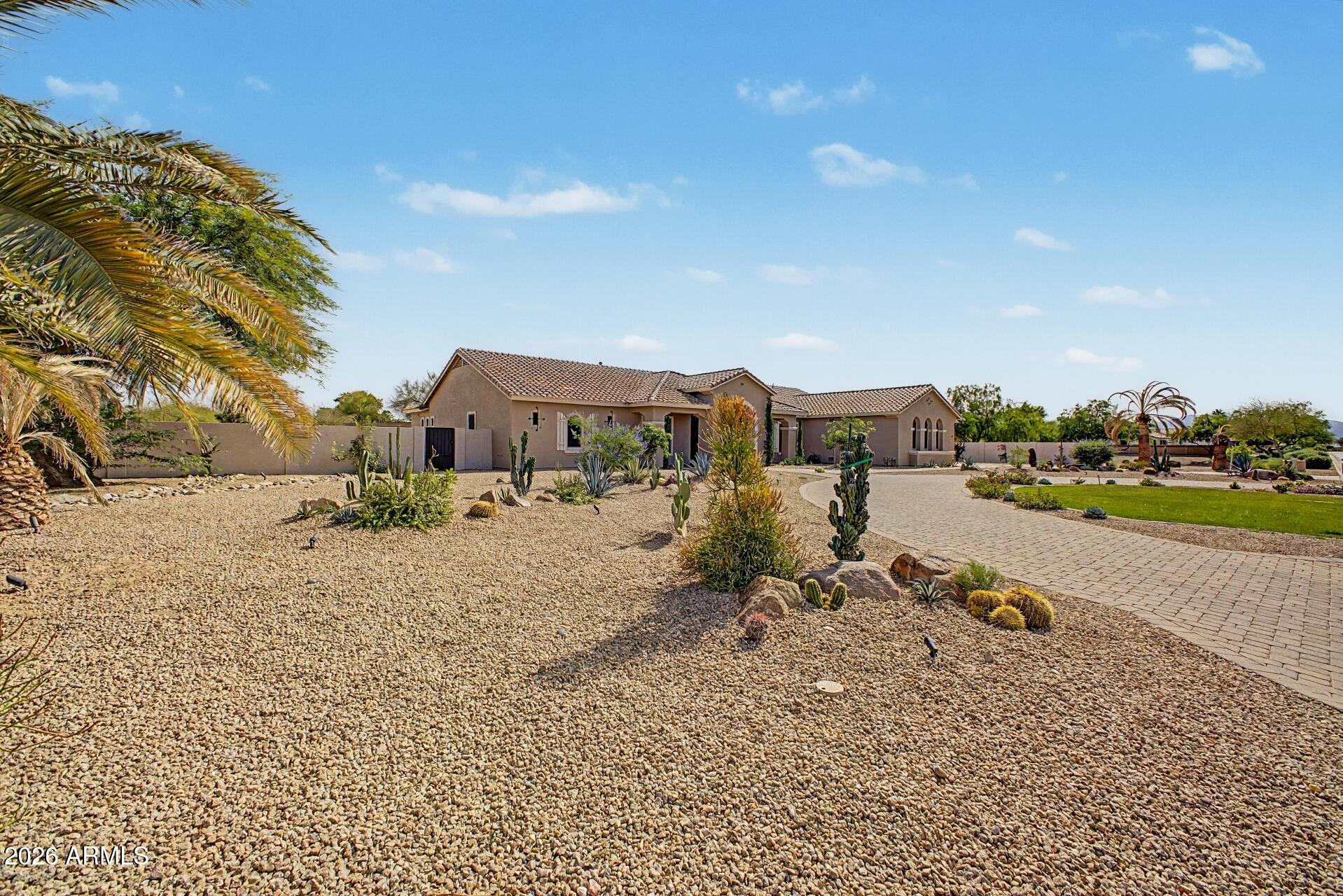 14389 W BECKER Lane