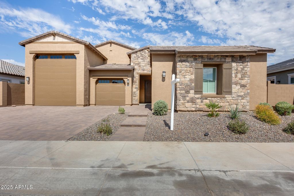 Photo of 7694 W Desert Spoon Drive, Peoria, AZ 85383 (MLS # 6931530)