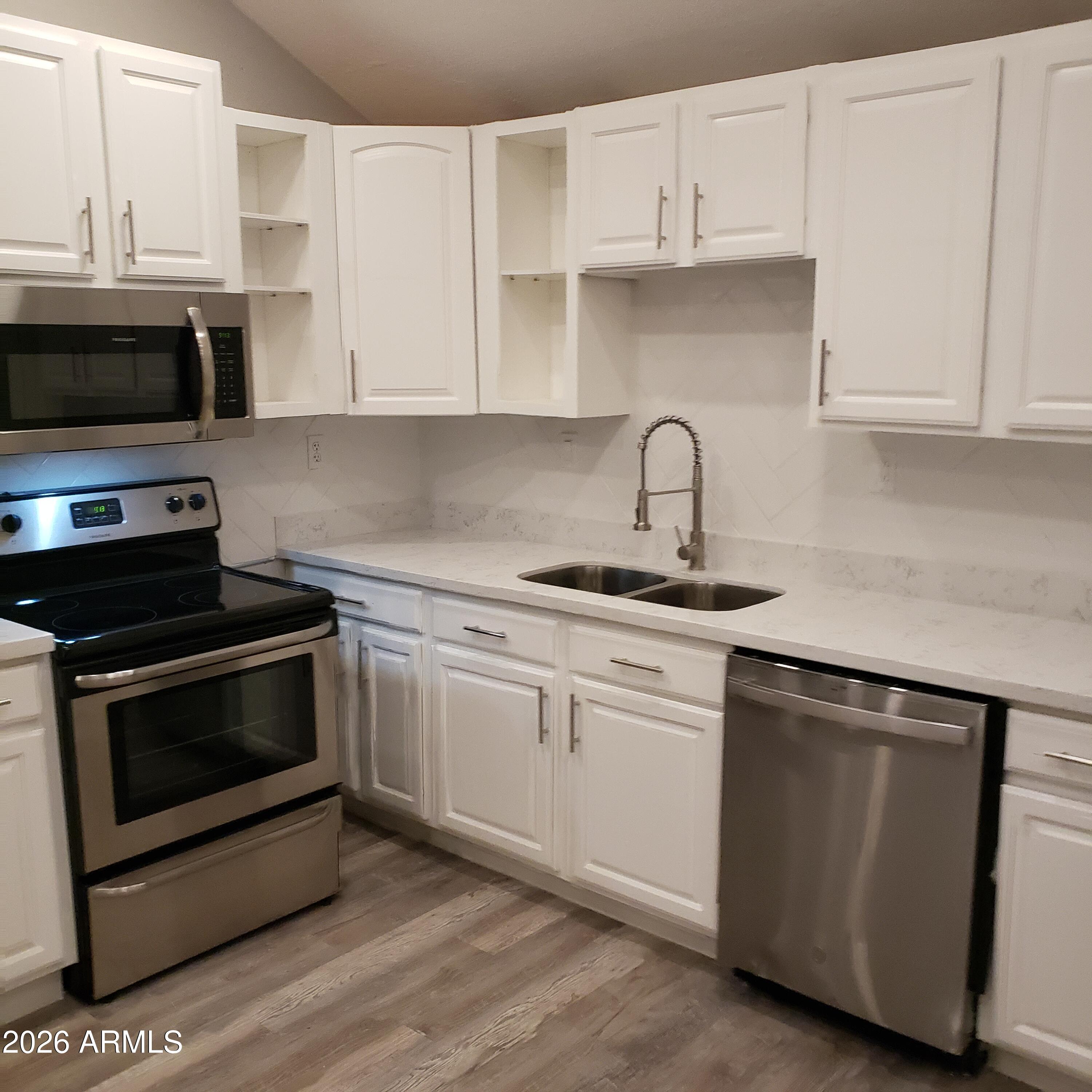 130 E 2ND Avenue