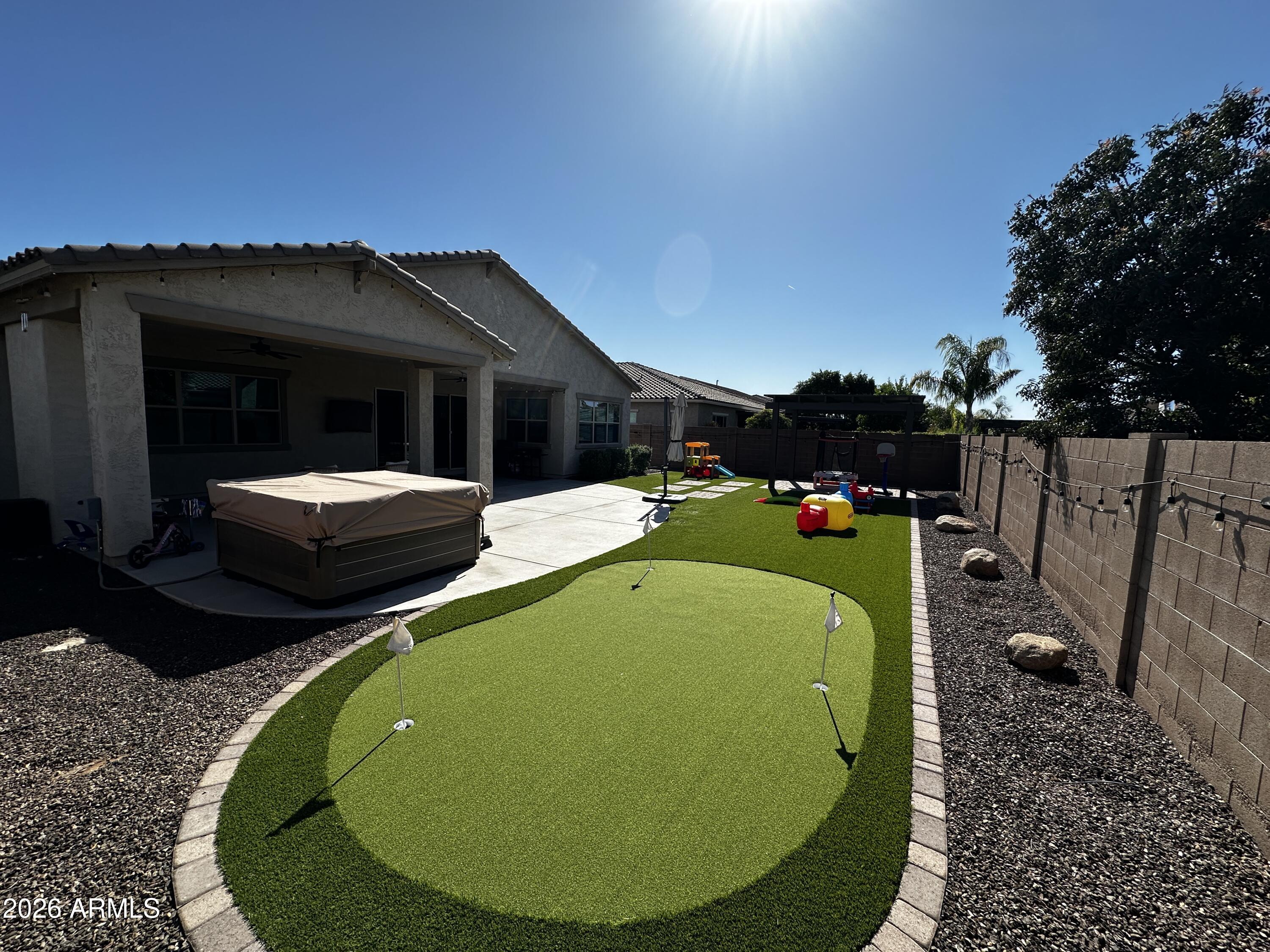 3930 E CHESTNUT Lane