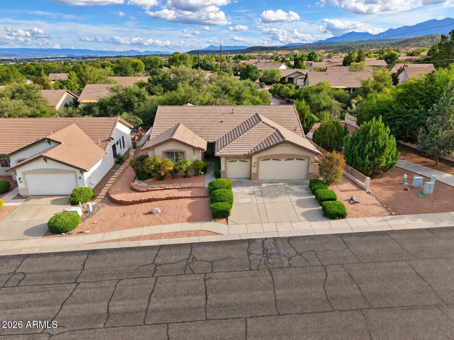2295 W RUNNING IRON Lane