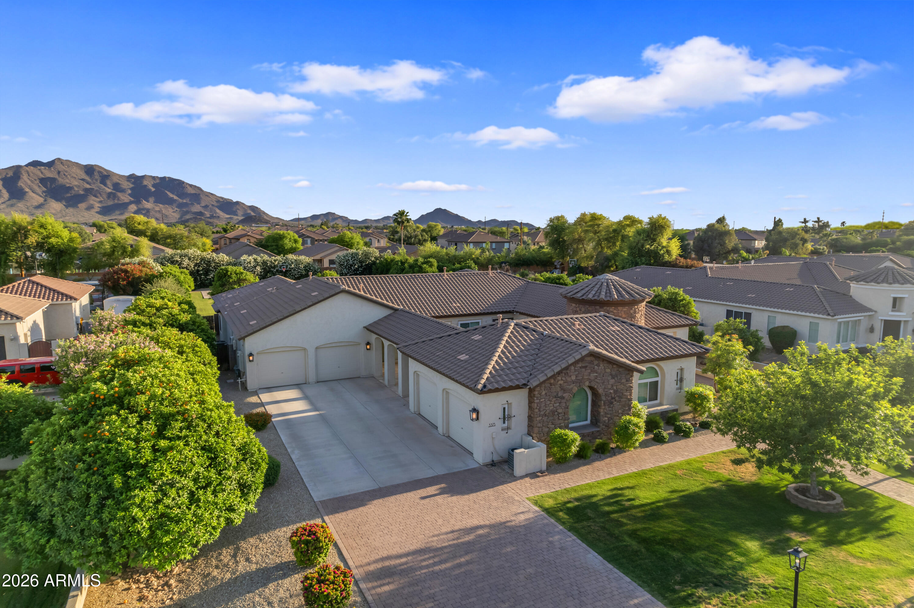 3375 E VALLEJO Court