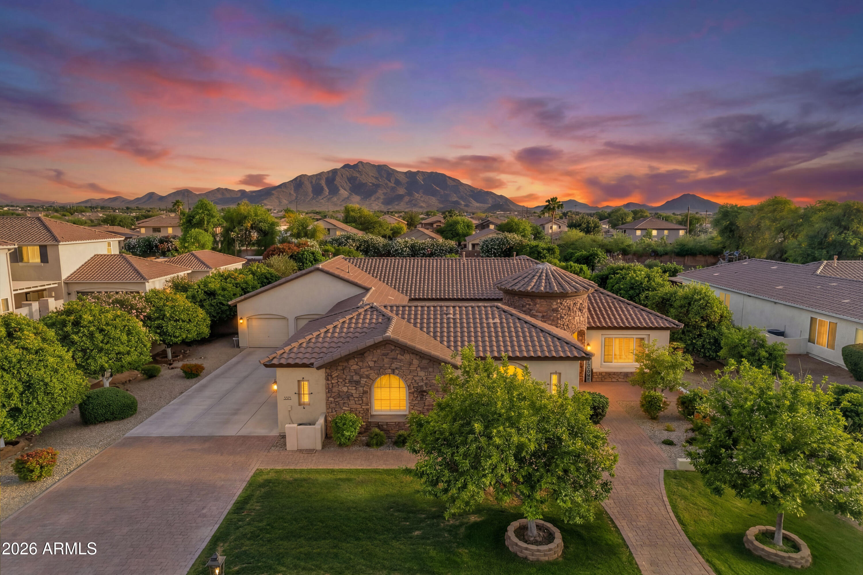 3375 E VALLEJO Court