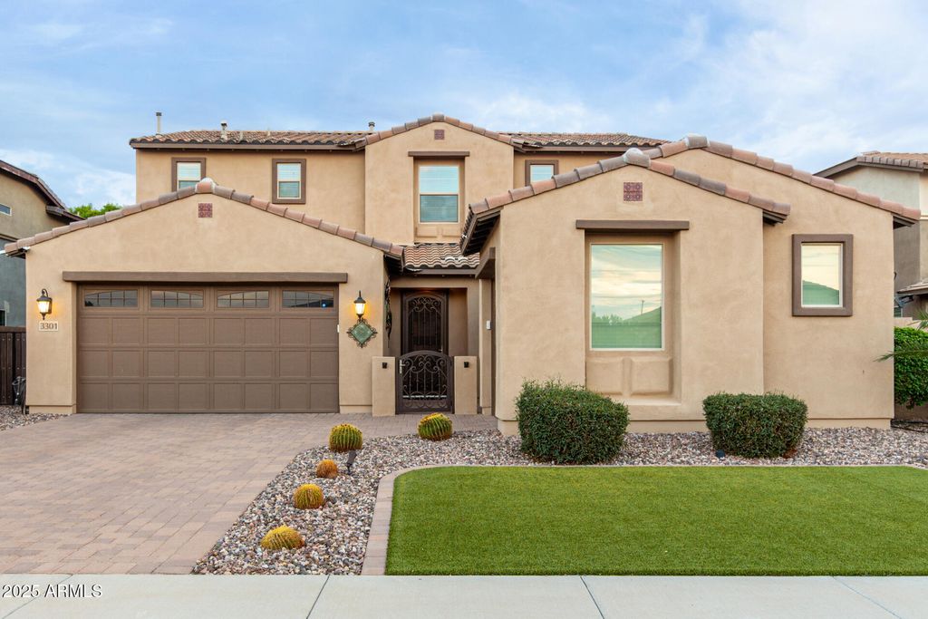 Photo of 3301 E Orleans Drive, Gilbert, AZ 85298 (MLS # 6922823)