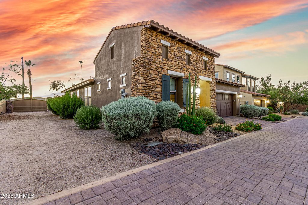 Photo of 6231 E Mark Way #29, Cave Creek, AZ 85331 (MLS # 6897077)