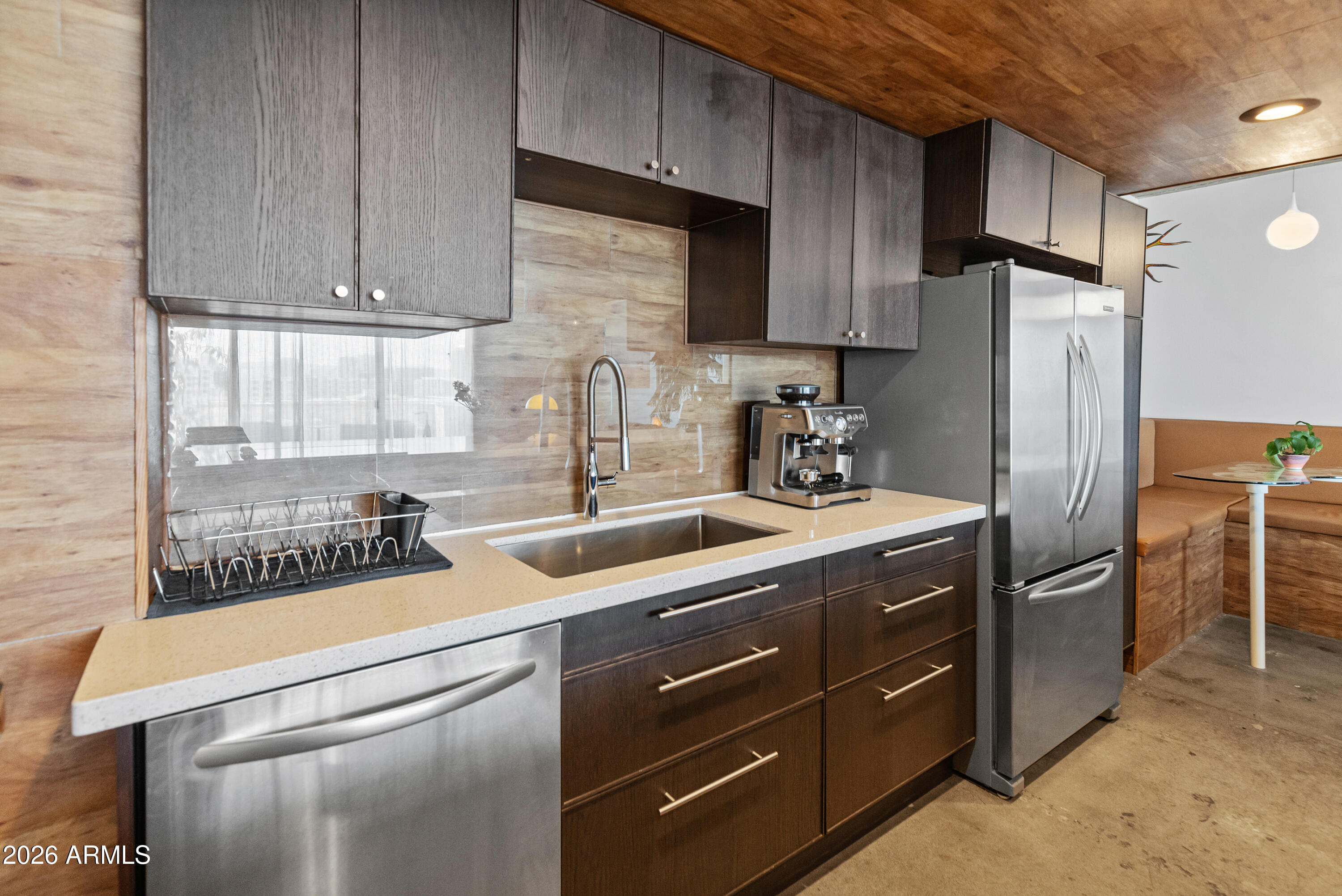 207 W Clarendon Avenue 9A