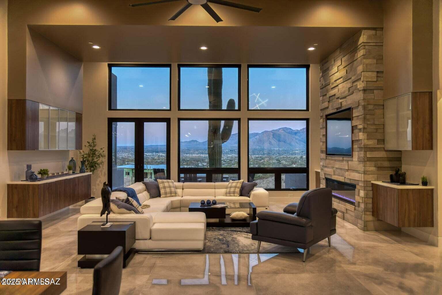 5901 W El Camino del Cerro --