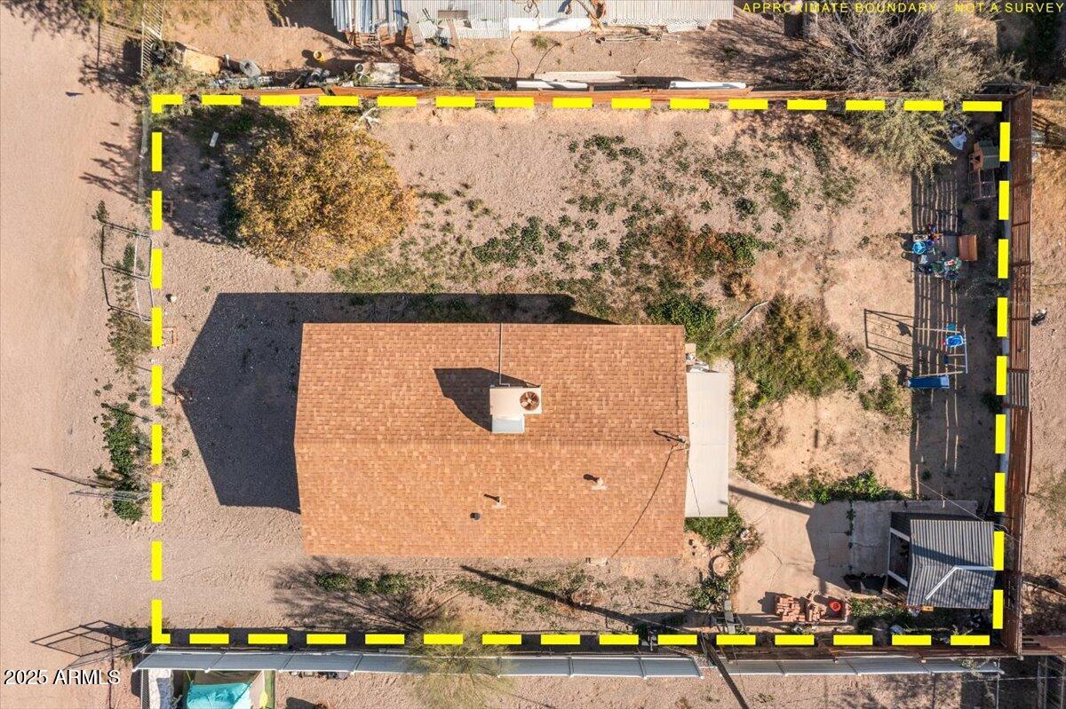 2743 E SAGUARO Drive