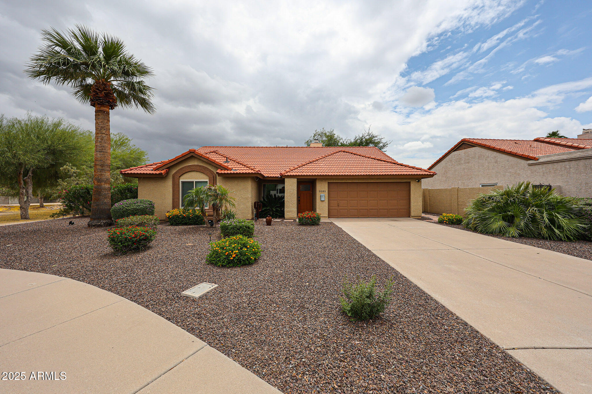 9085 E WINDROSE Drive