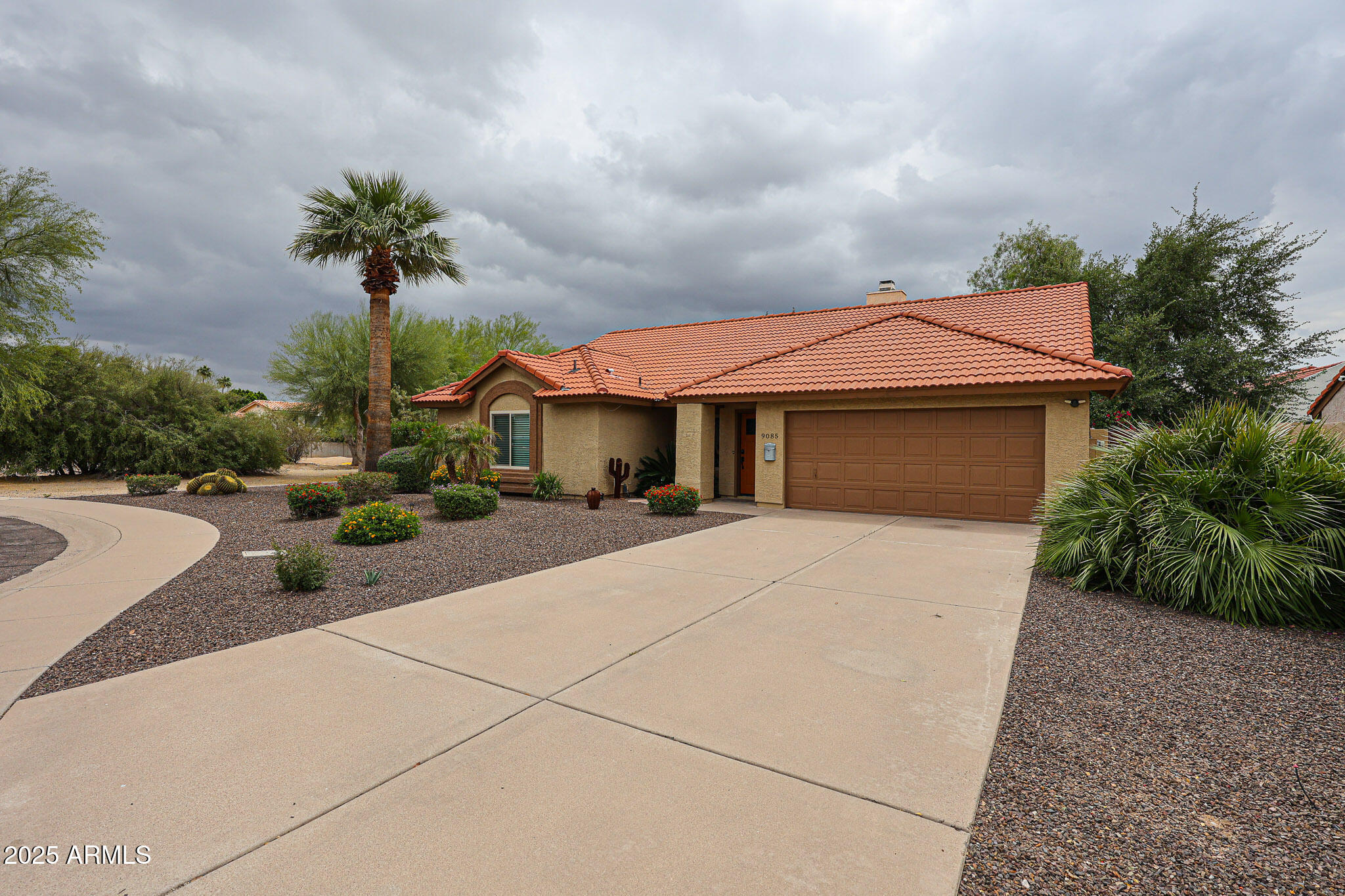 9085 E WINDROSE Drive