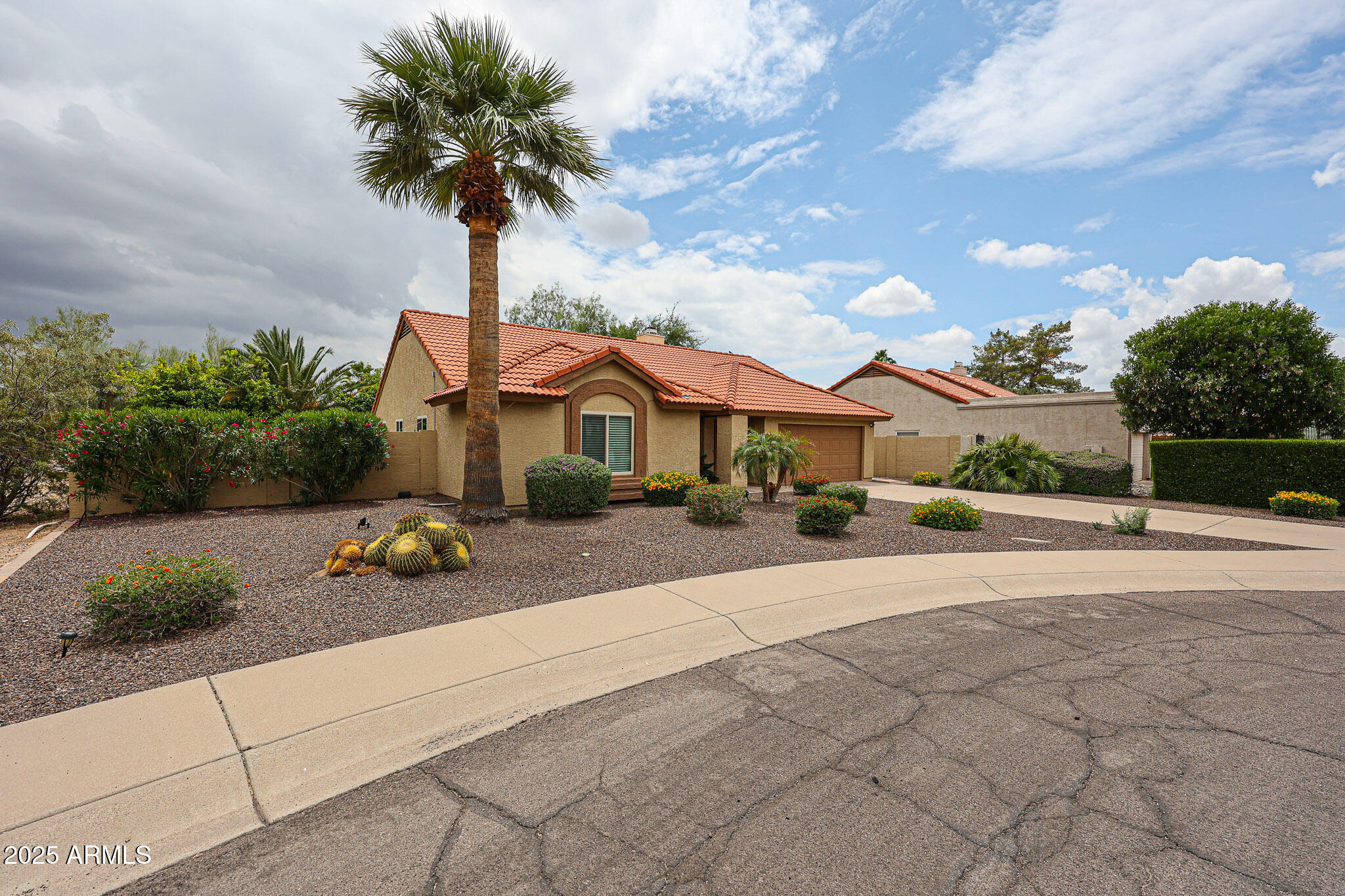 9085 E WINDROSE Drive