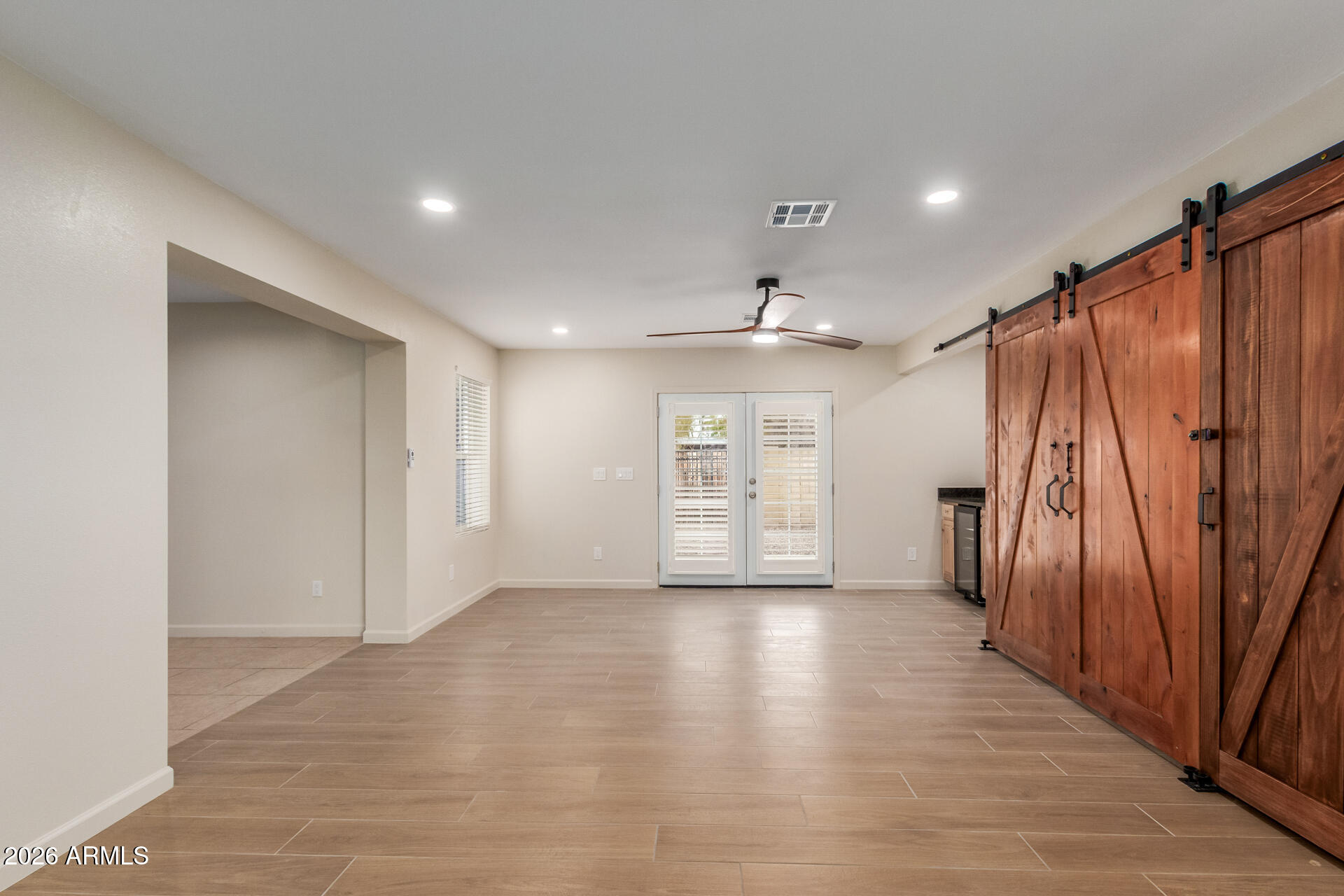 1628 E DEL RIO Drive