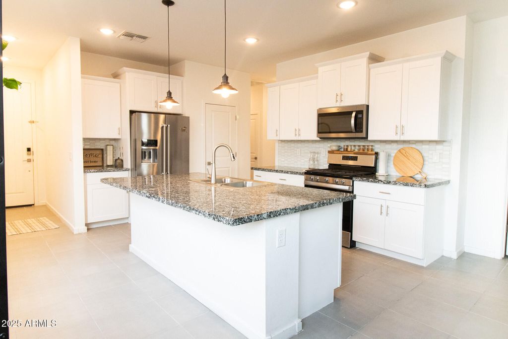 Photo of 243 S San Gregorio Lane, Casa Grande, AZ 85194 (MLS # 6925174)