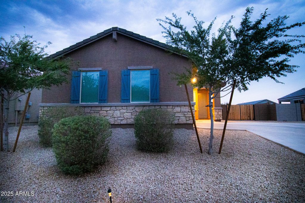 Photo of 243 S San Gregorio Lane, Casa Grande, AZ 85194 (MLS # 6925174)